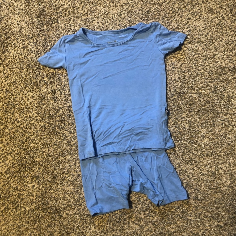 Kyte baby periwinkle shirt sleeve pajamas